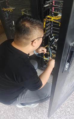 1f19fbbb4d5d7d9a33b0b8a0ef4780d