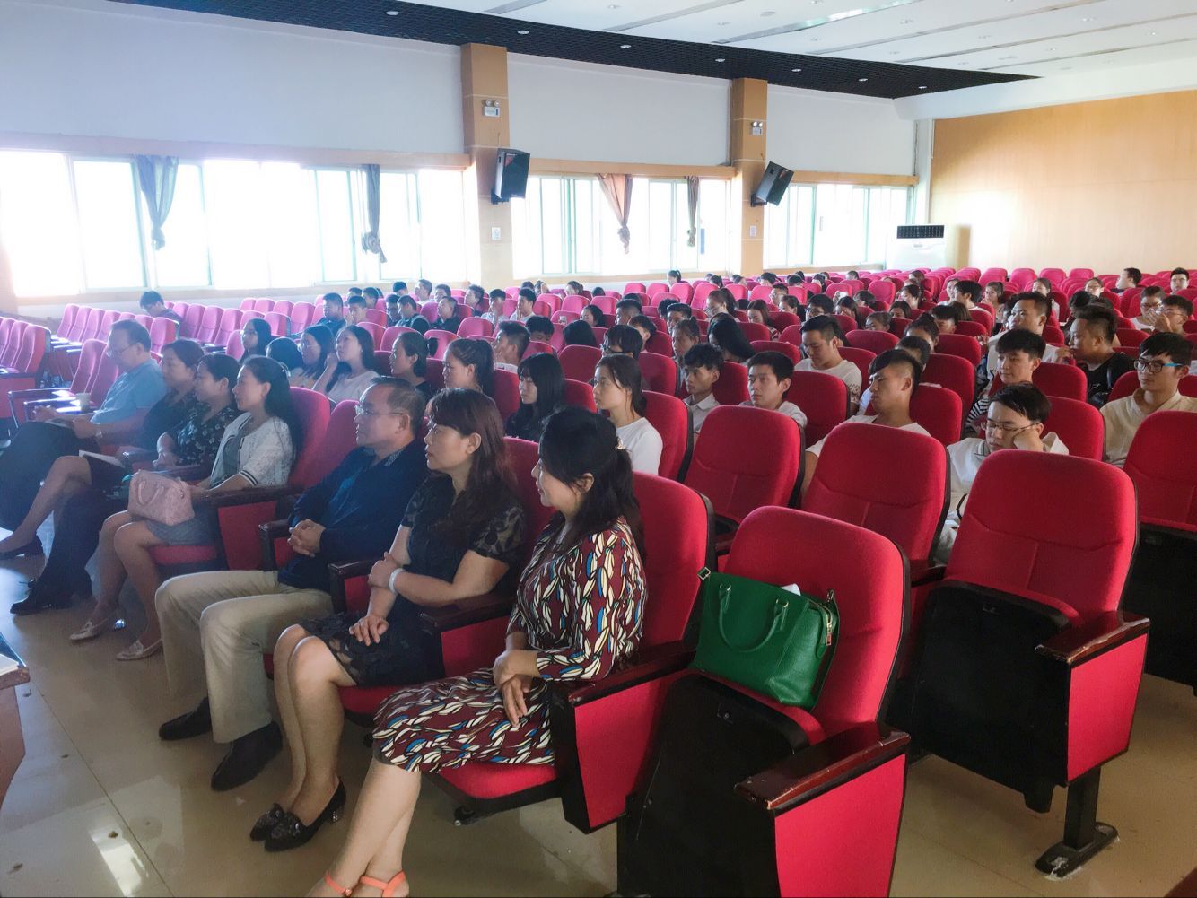 讲座现场
