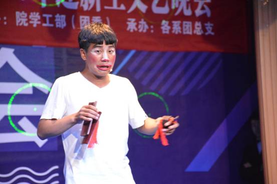 闫毅演唱秦腔《拾黄金》