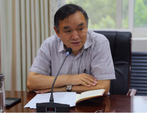 院党委副书记、副院长肖幸海讲解“西迁精神”